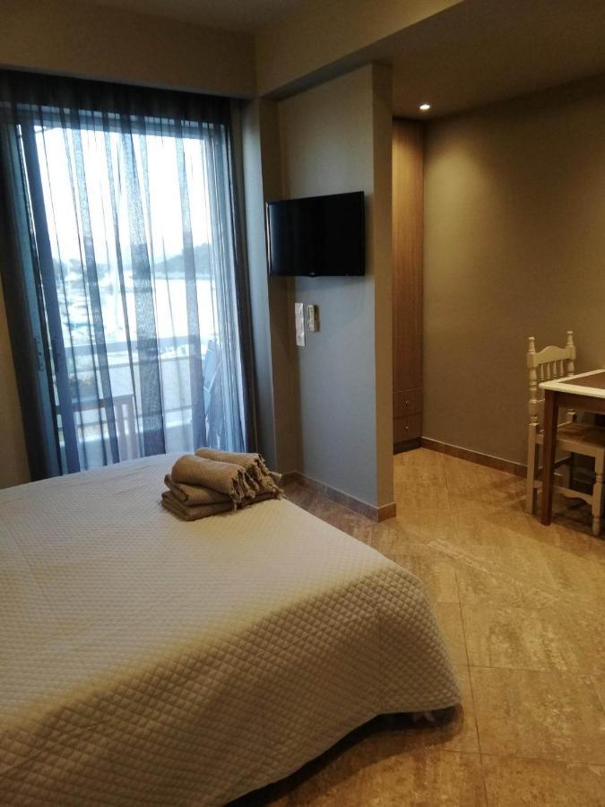 Maltezos Rooms Méthana Exterior photo